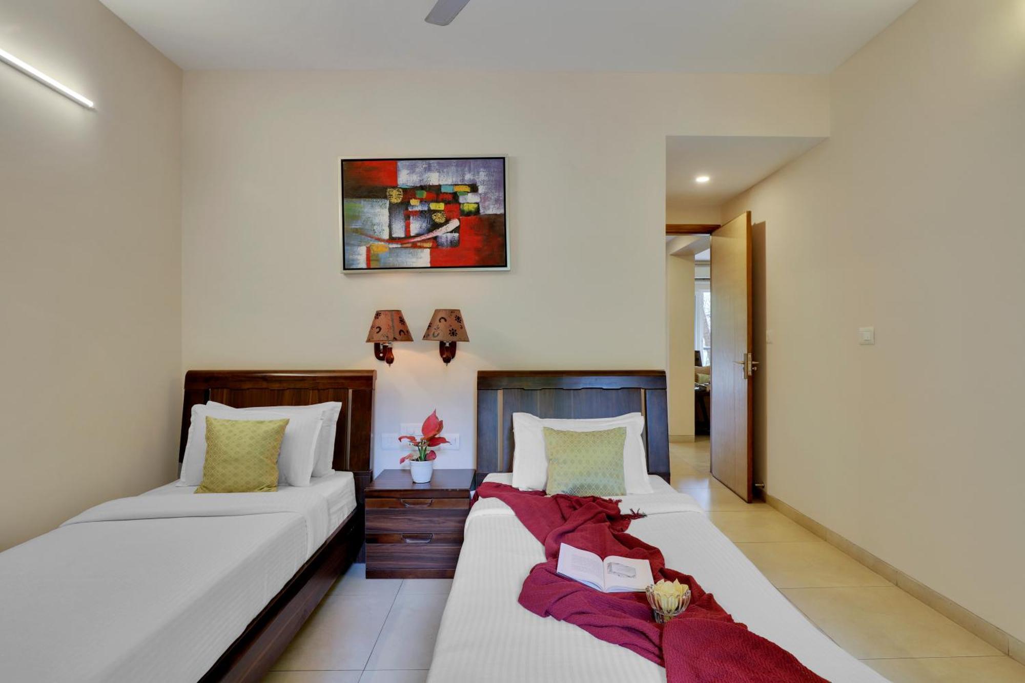 Veera Strand Park Serviced Apartments Near Калангут Екстер'єр фото